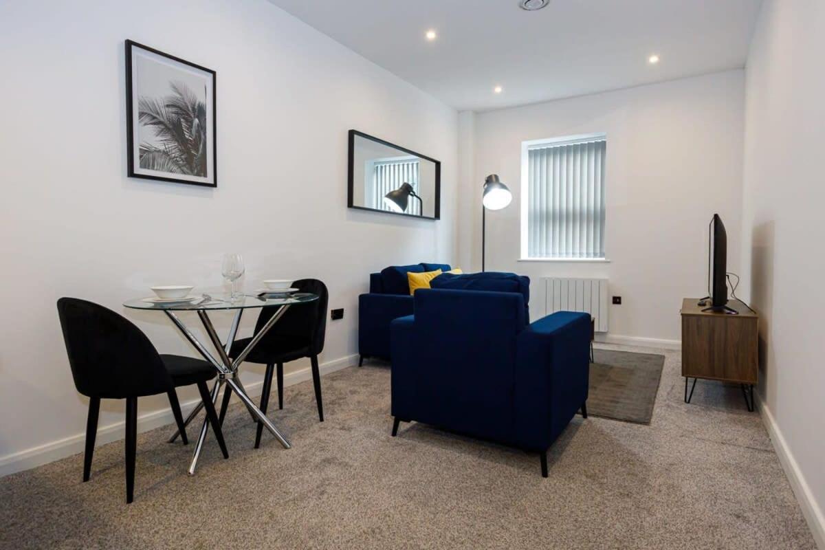 Contemporary 1 Bed Apartment Central Bolton Eksteriør bilde